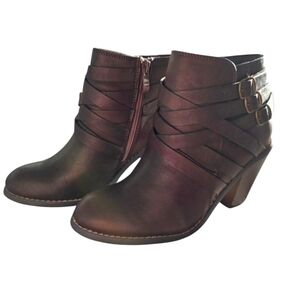 Journee Collection Brand New Brown Ankle Booties with Decorative Straps Size 7